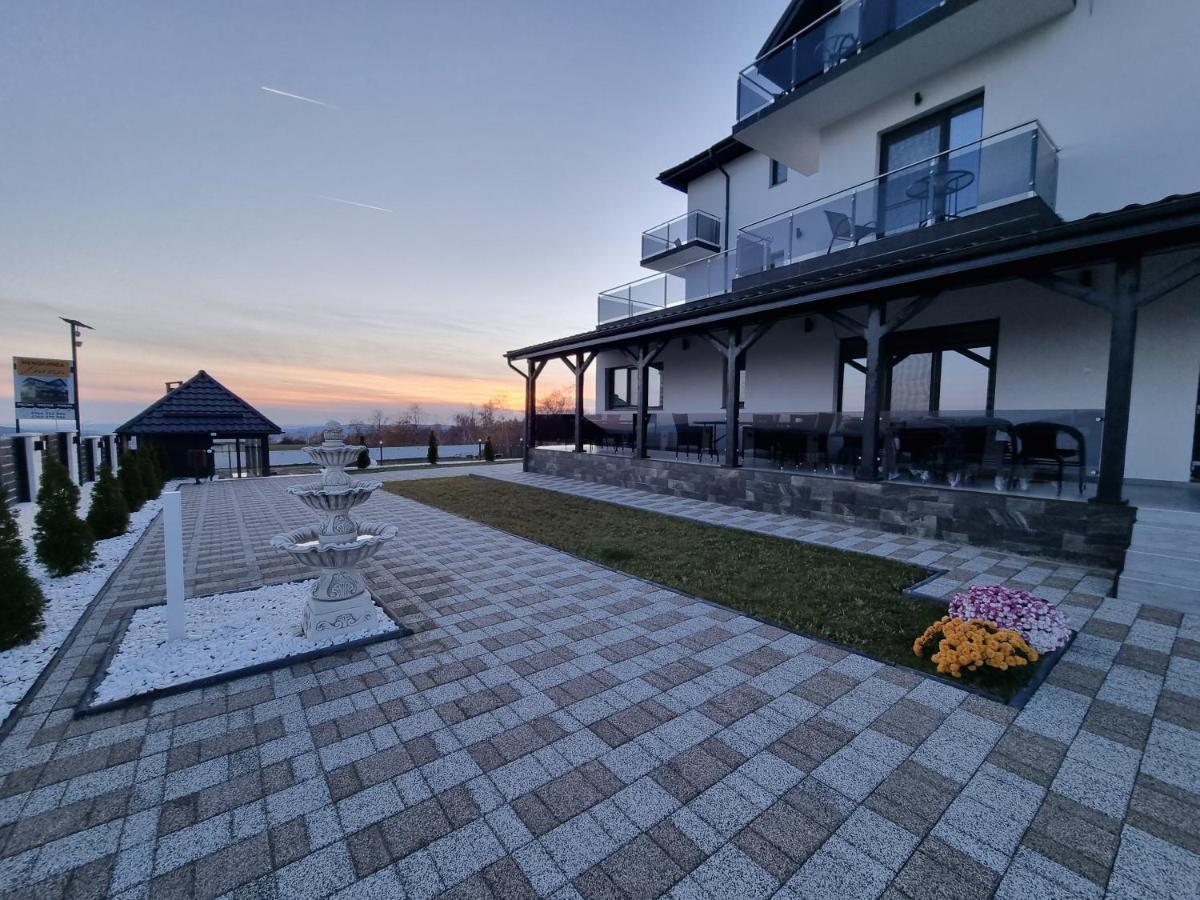 Casa De Vacanta Larisa Novaci-Străini Εξωτερικό φωτογραφία
